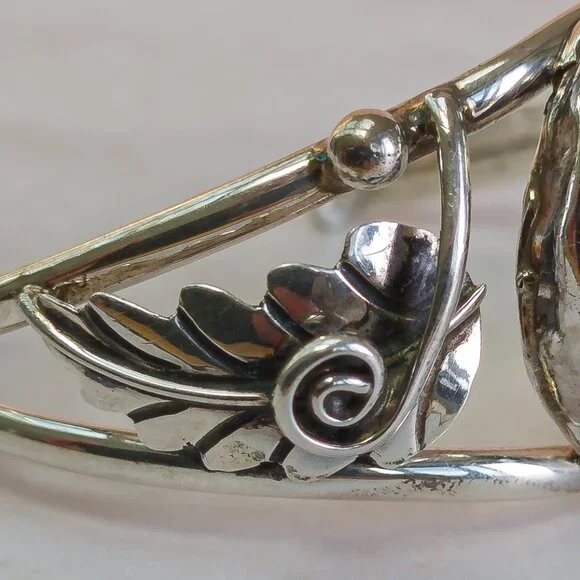 Vintage Navajo Sterling Silver Cuff Bracelet–Signed “T Sterling”–Lapis Lazuli - Picture 7 of 8